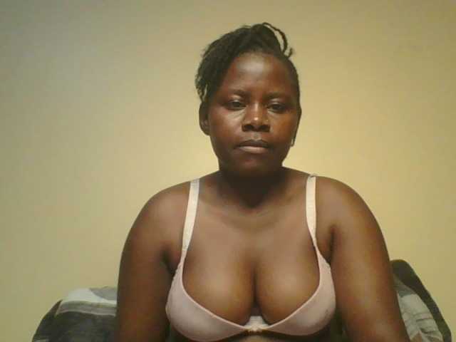 Loviett52 live cam on BongaCams