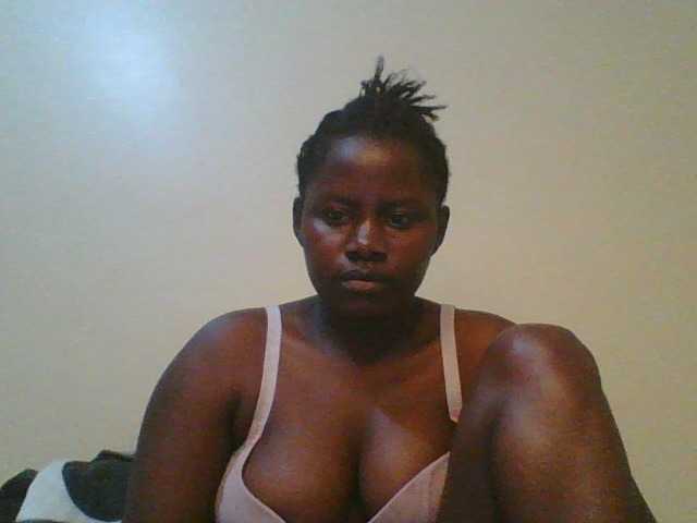 Loviett52 live cam on BongaCams