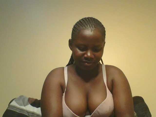 Loviett52 live cam on BongaCams