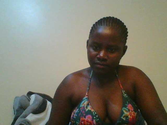 Loviett52 live cam on BongaCams