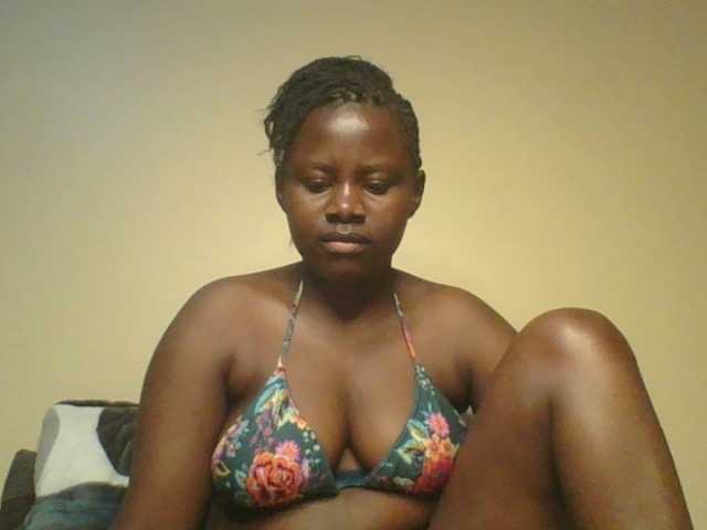 Loviett52 live cam on BongaCams