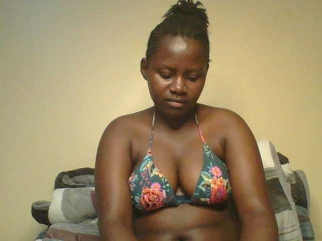 Loviett52 live cam on BongaCams