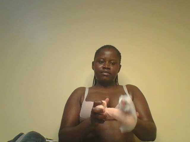 Loviett52 live cam on BongaCams