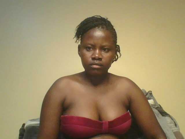 Loviett52 webcam bongacams model stream image