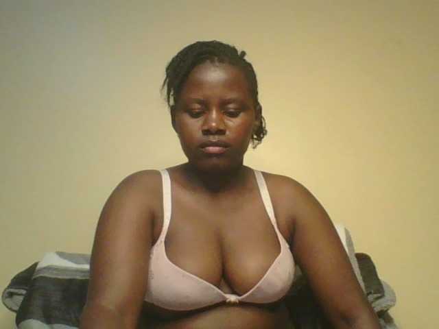 Loviett52 live cam on BongaCams