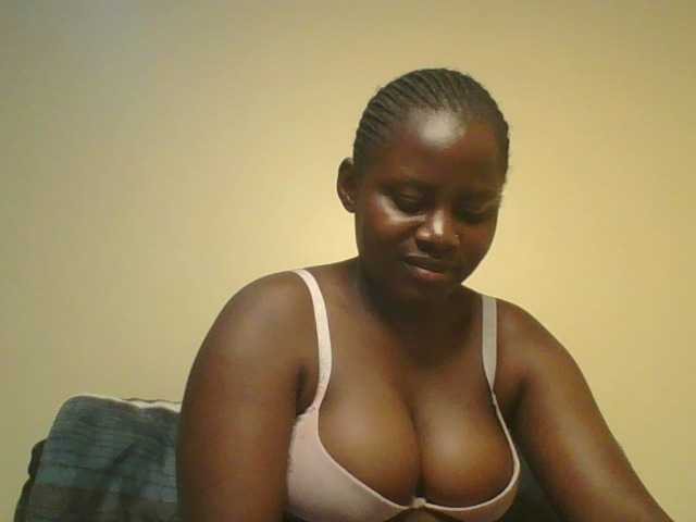 Loviett52 live cam on BongaCams