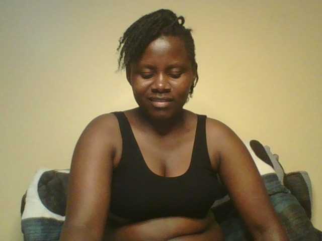 Loviett52, live now on BongaCams