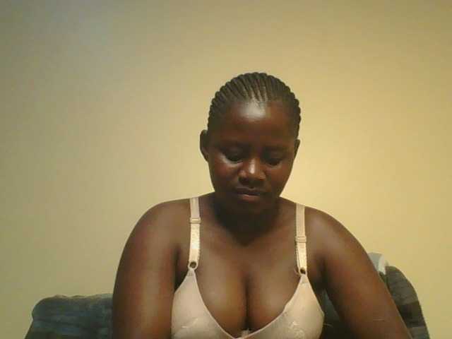 Loviett52 live cam on BongaCams