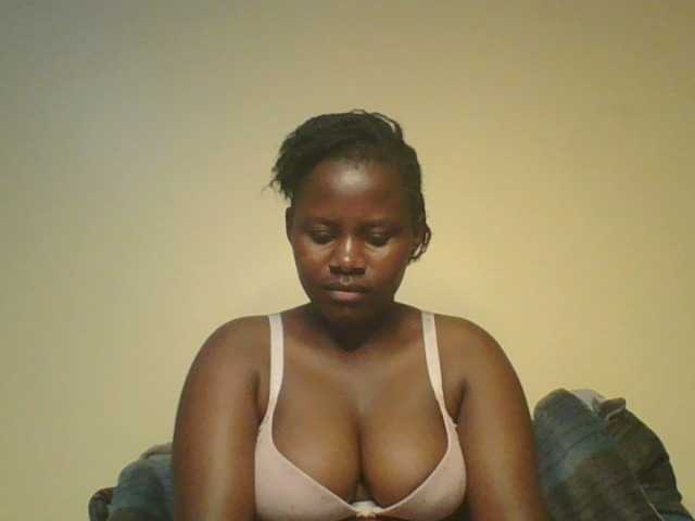 Loviett52 live cam on BongaCams