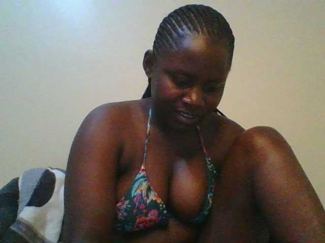 Loviett52 live cam on BongaCams