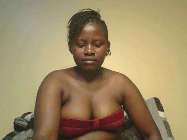Loviett52 live cam on BongaCams