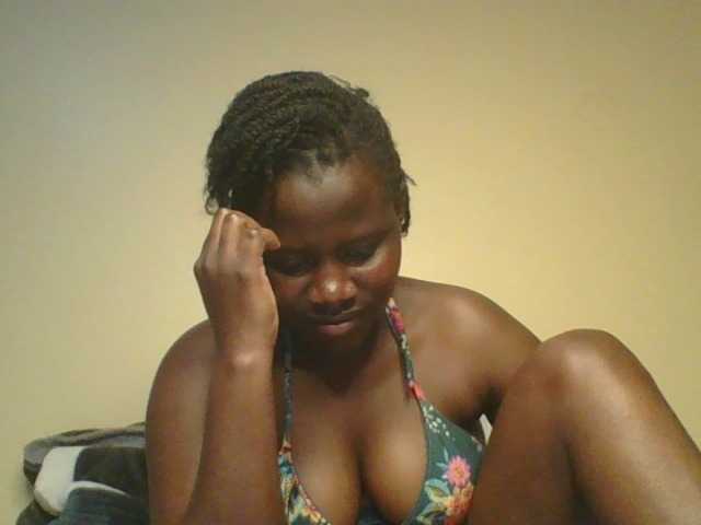 Loviett52 live cam on BongaCams