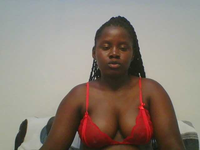 Loviett52 live cam on BongaCams