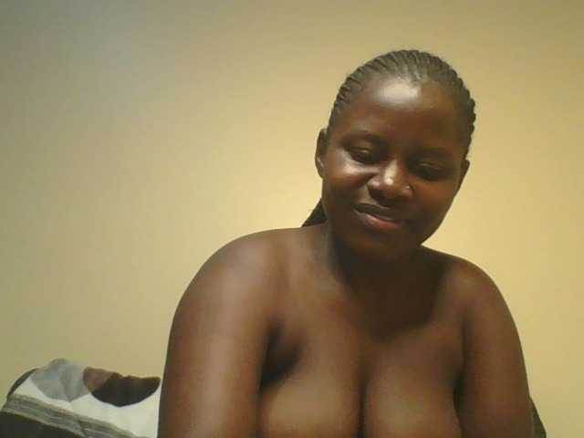 Loviett52 live cam on BongaCams