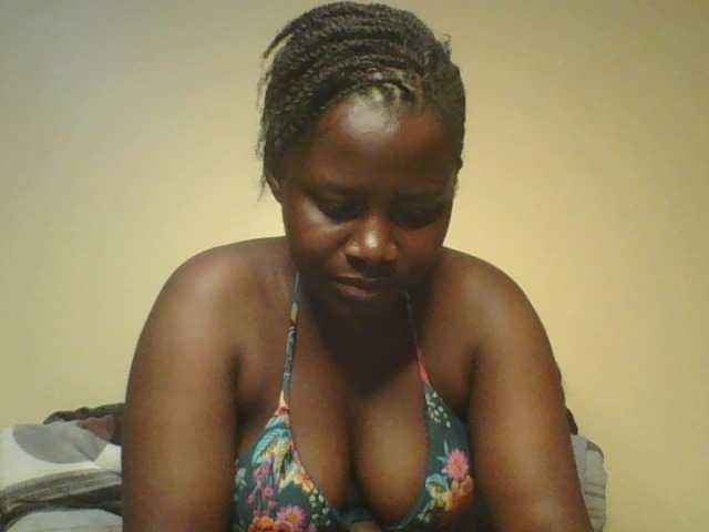 Loviett52 live cam on BongaCams