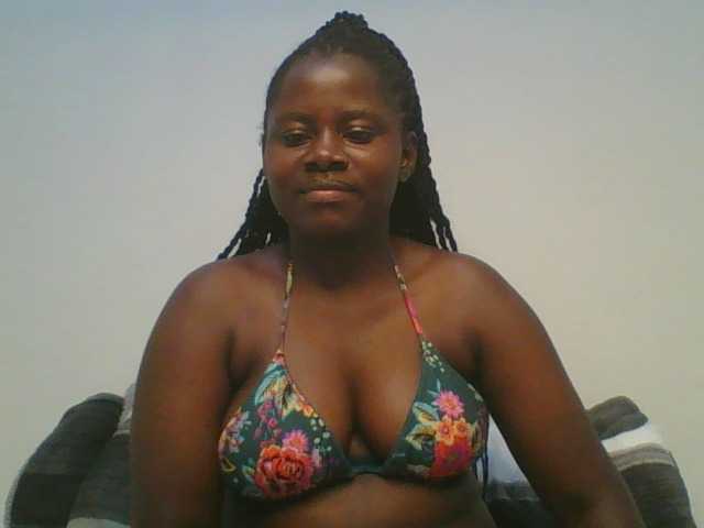 Loviett52 live cam on BongaCams