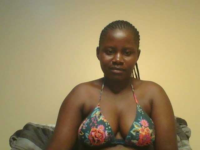 Loviett52 live cam on BongaCams