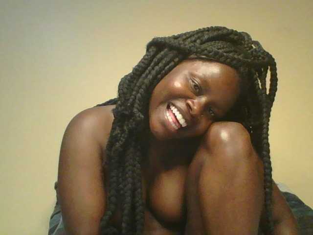 Loviett52, 23 y/o - Live Cam on BongaCams