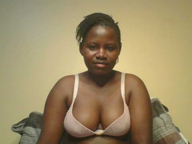 Loviett52, en directo ahora en BongaCams