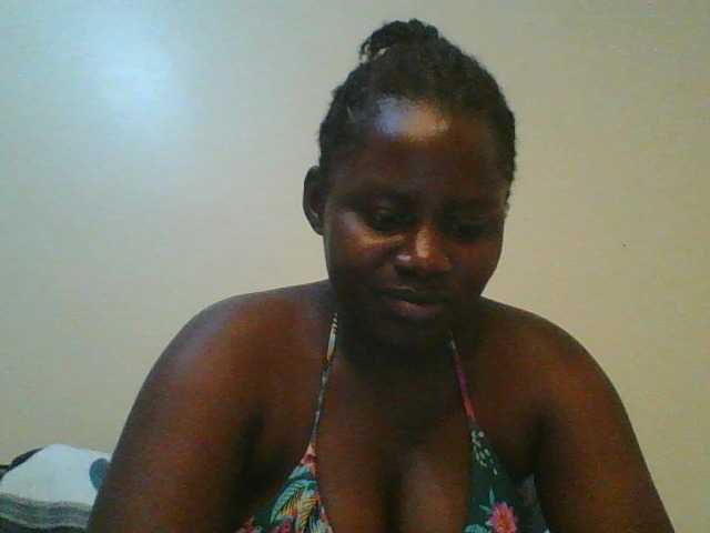 Loviett52 live cam on BongaCams