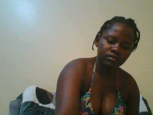 Loviett52 live cam on BongaCams