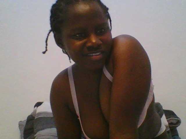 Loviett52 live cam on BongaCams