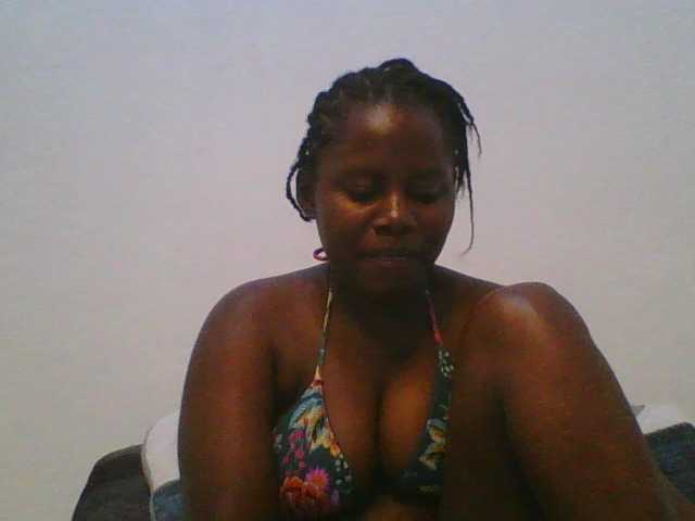 Loviett52 live cam on BongaCams