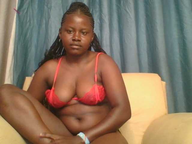 Loviett52 live cam on BongaCams