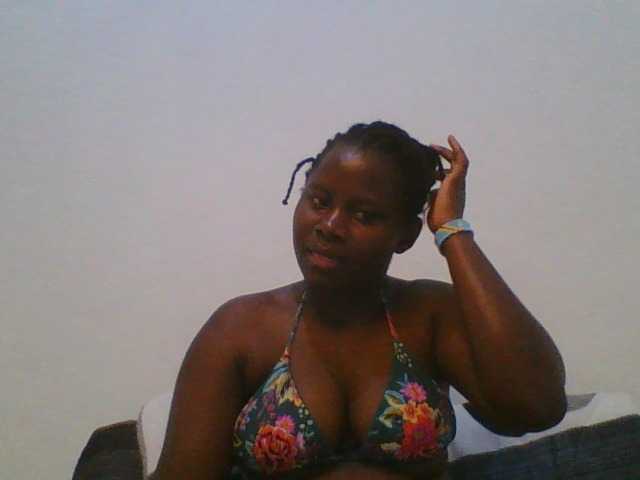 Loviett52 live cam on BongaCams