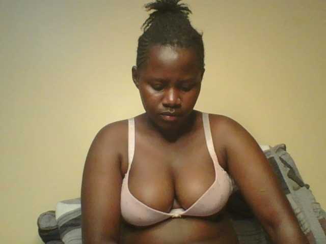 Loviett52 webcam