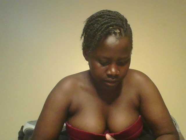 Loviett52 live cam on BongaCams