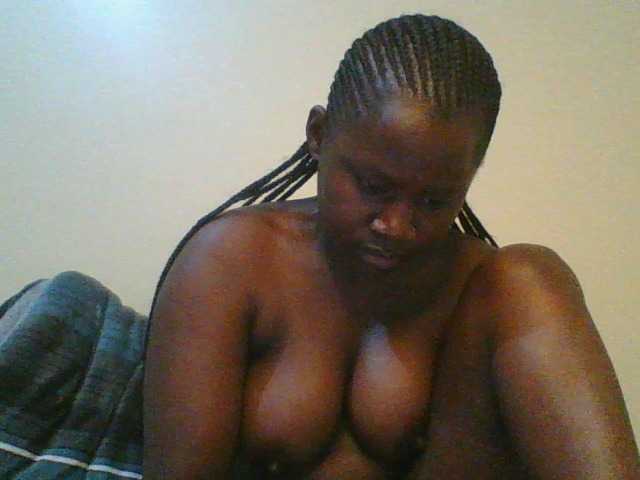 Loviett52 live cam on BongaCams