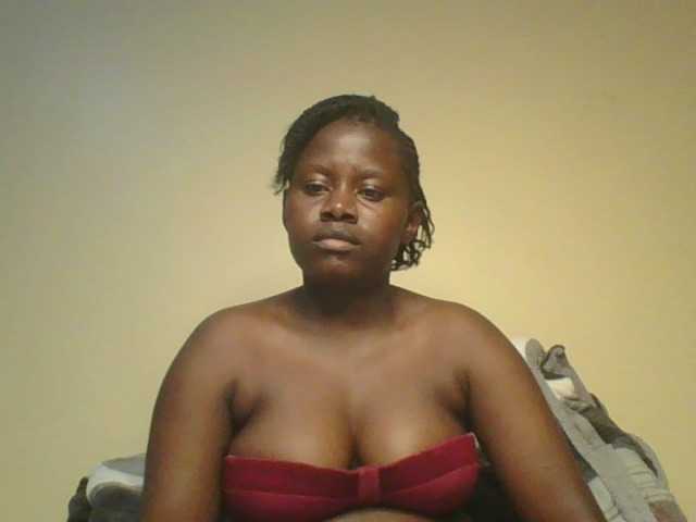 Loviett52 live cam on BongaCams