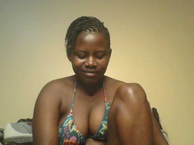 Loviett52 live cam on BongaCams