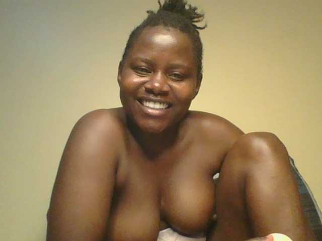 Loviett52 live cam on BongaCams