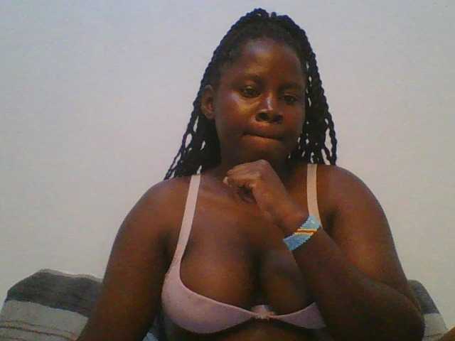 Loviett52 live cam on BongaCams