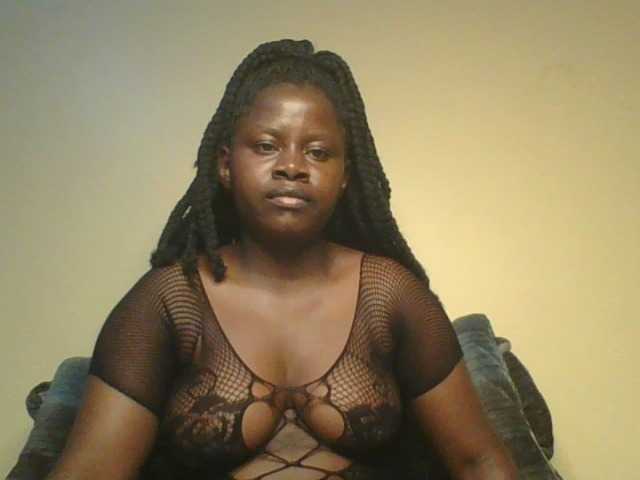 Loviett52 live cam on BongaCams