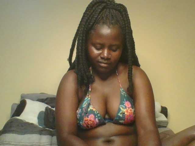 Loviett52 live cam preview