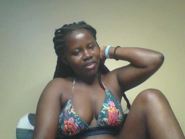 Loviett52 — live female cam