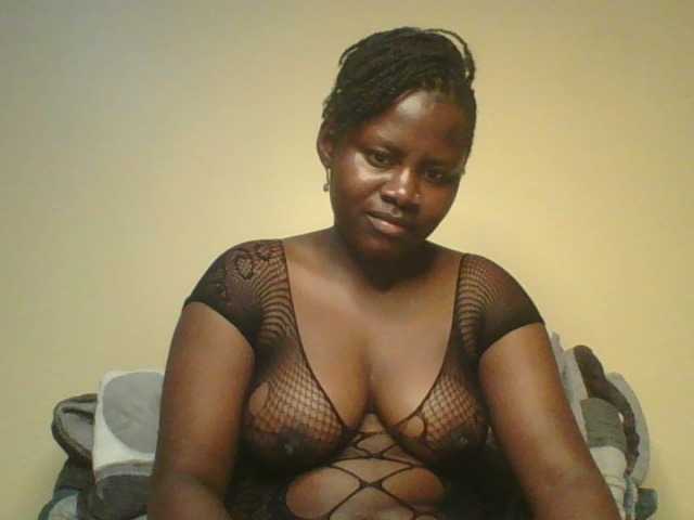 Loviett52 live cam on BongaCams