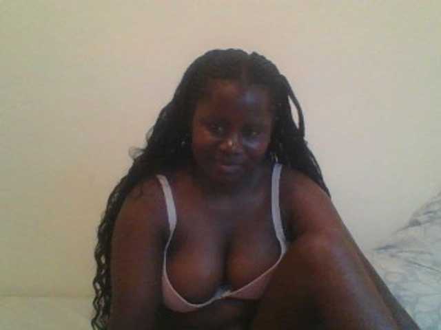 Loviett52 live cam on BongaCams