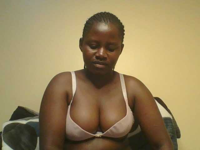 Loviett52 live cam on BongaCams