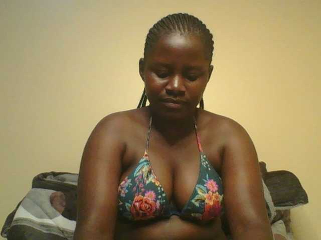 Loviett52 live cam on BongaCams