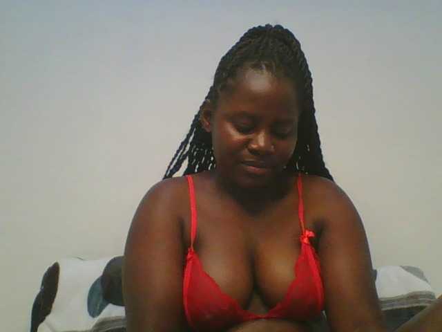 Loviett52 live cam on BongaCams