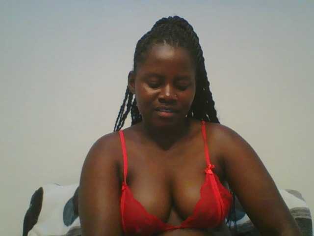 Loviett52 live cam on BongaCams