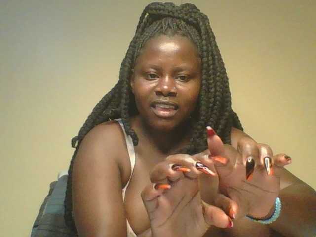 Loviett52 live cam on BongaCams