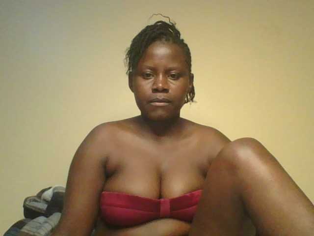 Loviett52 live cam on BongaCams
