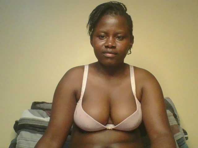 Loviett52 on Bongacams