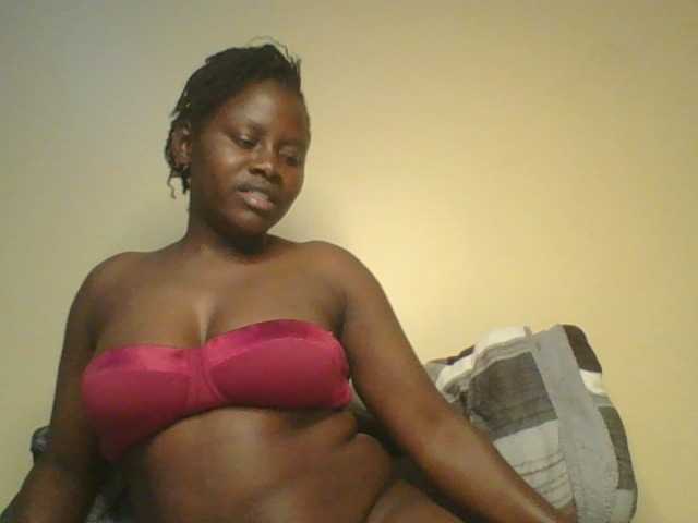 Loviett52 live cam on BongaCams