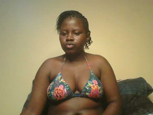 Loviett52 live cam on BongaCams